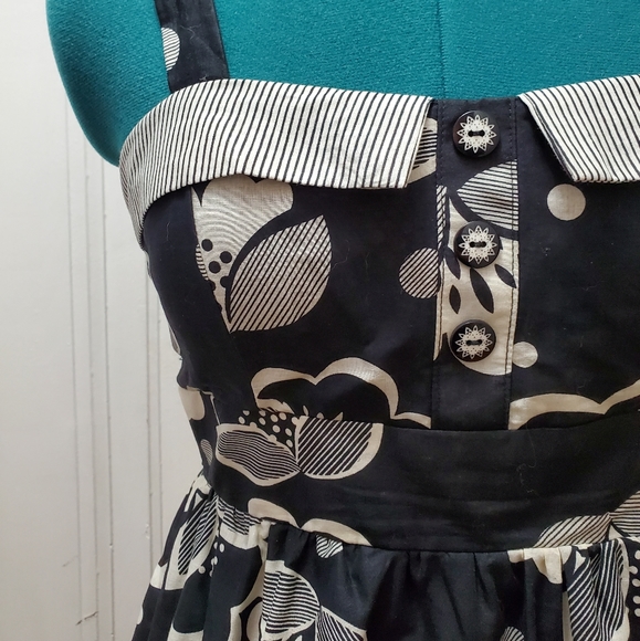 Ixia Pin-up Dress in Navy and White - Picture 2 of 6